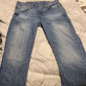 Levi’s 514 jeans